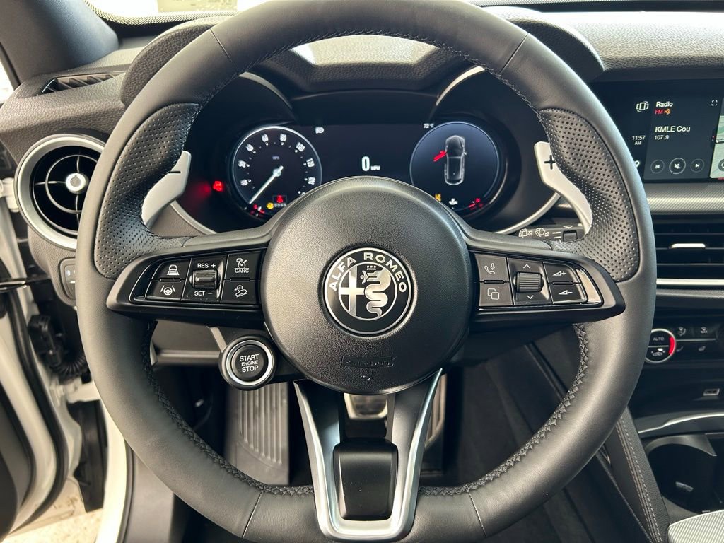 New 2025 Alfa Romeo Stelvio Sprint w/ Convenience Package image 31