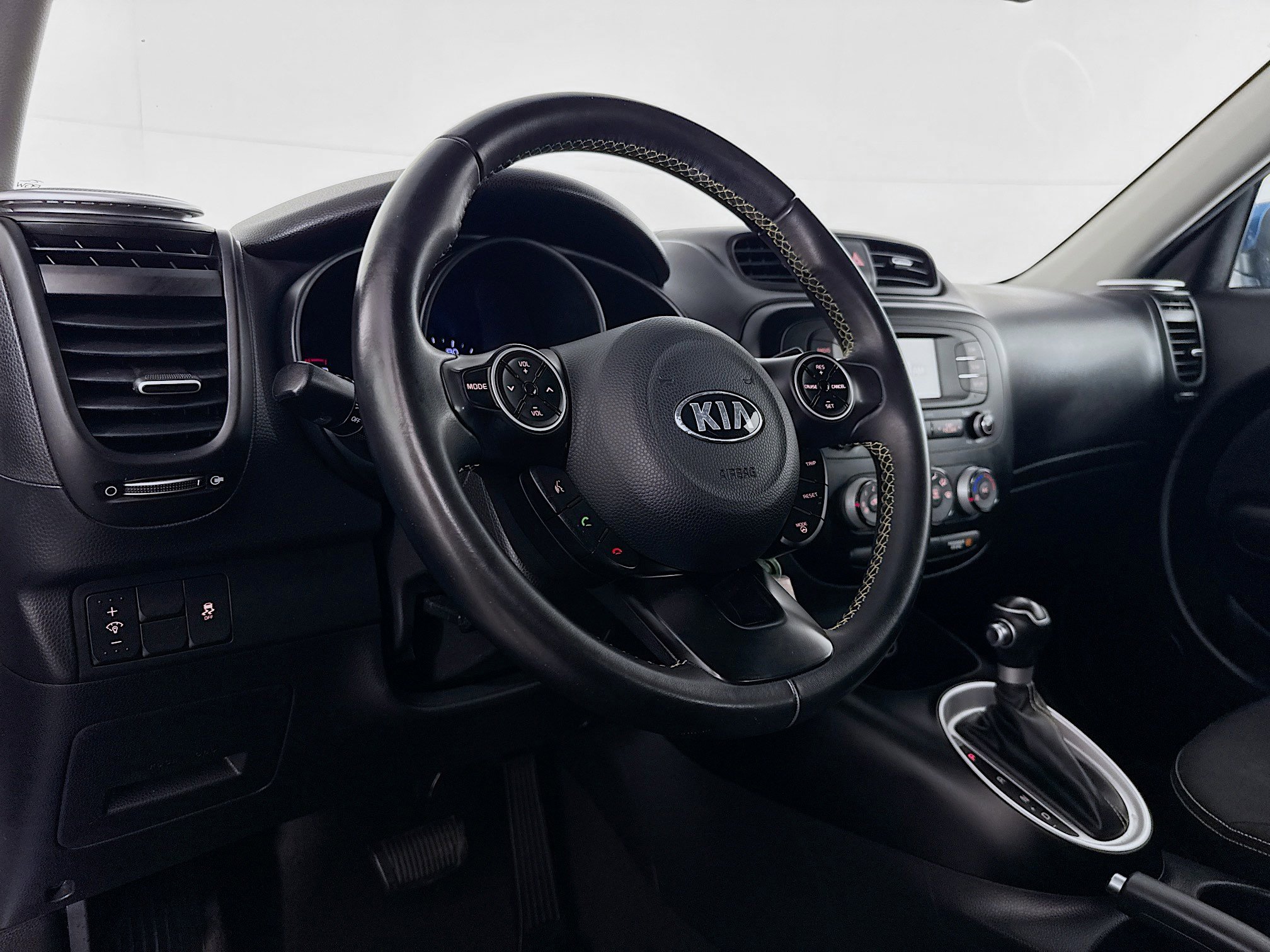 Used 2016 Kia Soul + w/ Designer's Package image 21