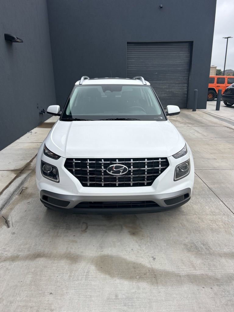 New 2026 Hyundai Venue SEL image 2