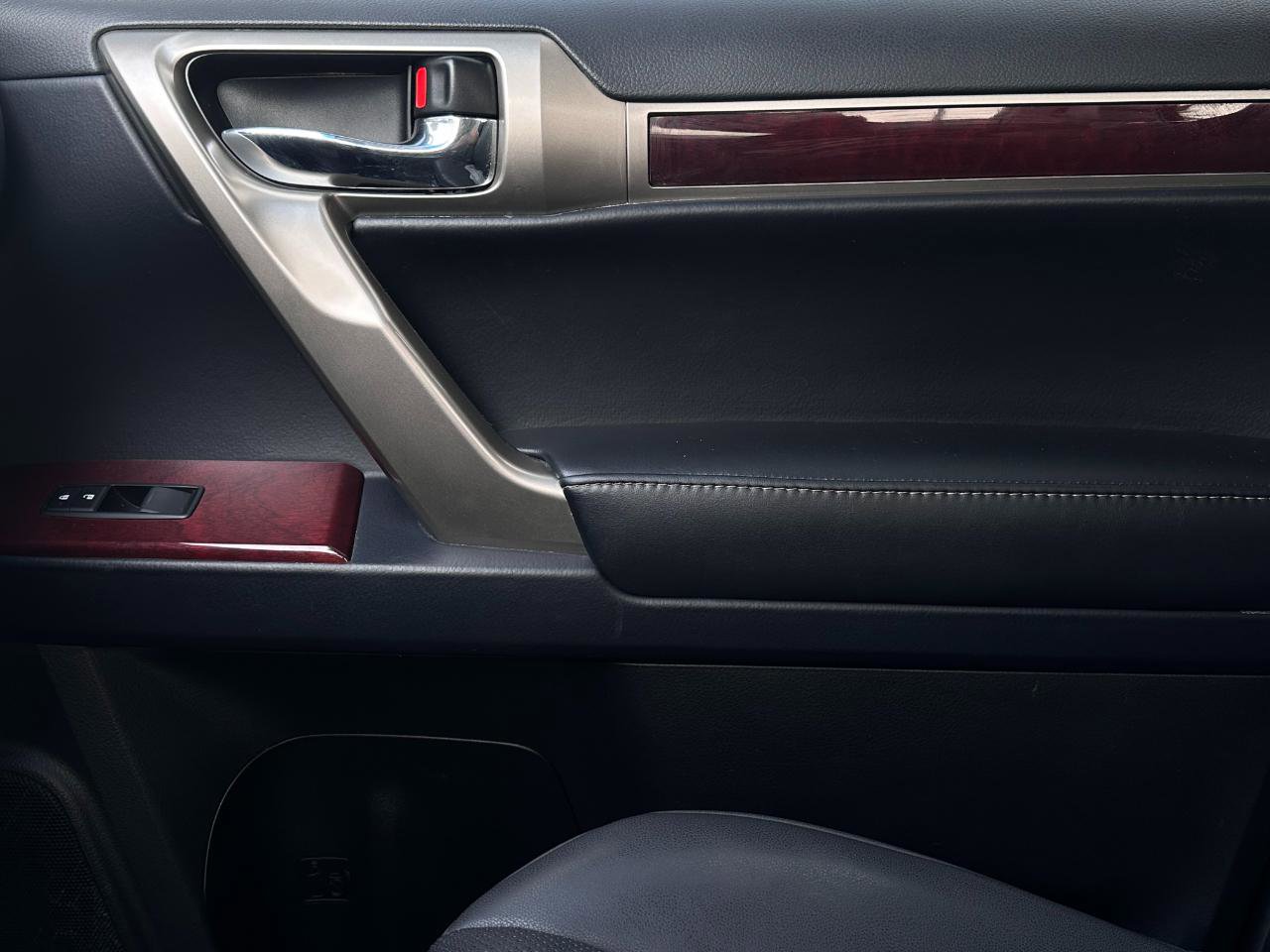 Used 2019 Lexus GX 460 Premium AWD/4WD image 17