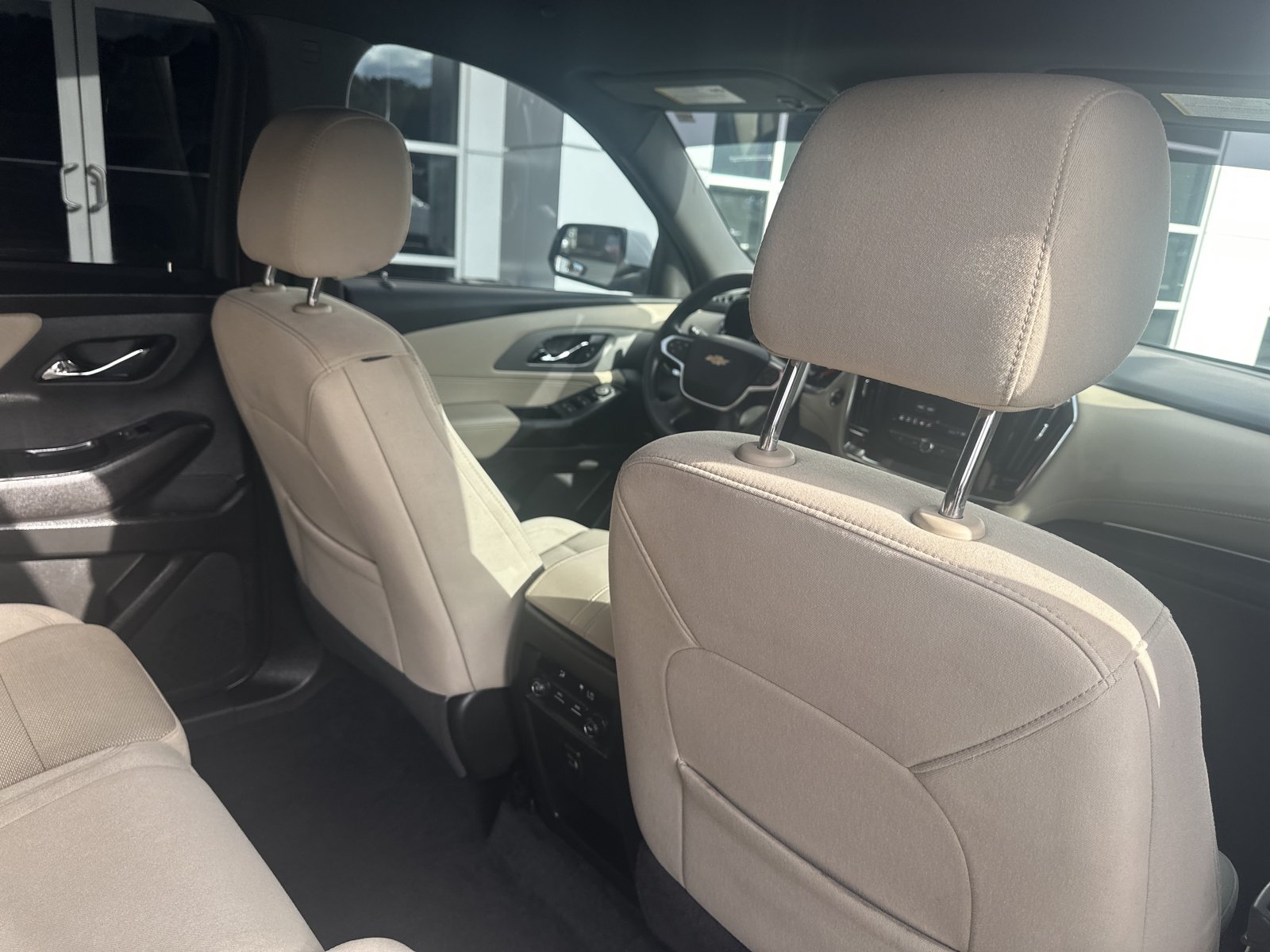 Used 2023 Chevrolet Traverse LS w/ Safety Package AWD/4WD image 27