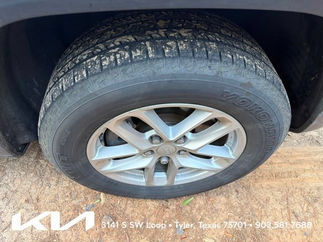 Used 2021 Jeep Grand Cherokee L Laredo w/ Luxury Tech Group I RWD image 13