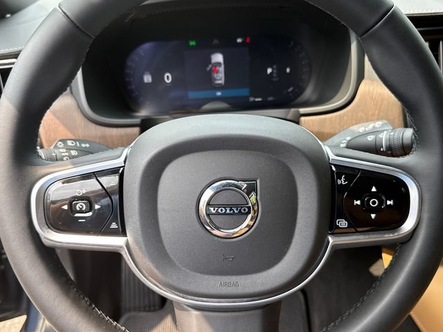 Certified 2025 Volvo V90 B6 Cross Country Ultra AWD/4WD image 11