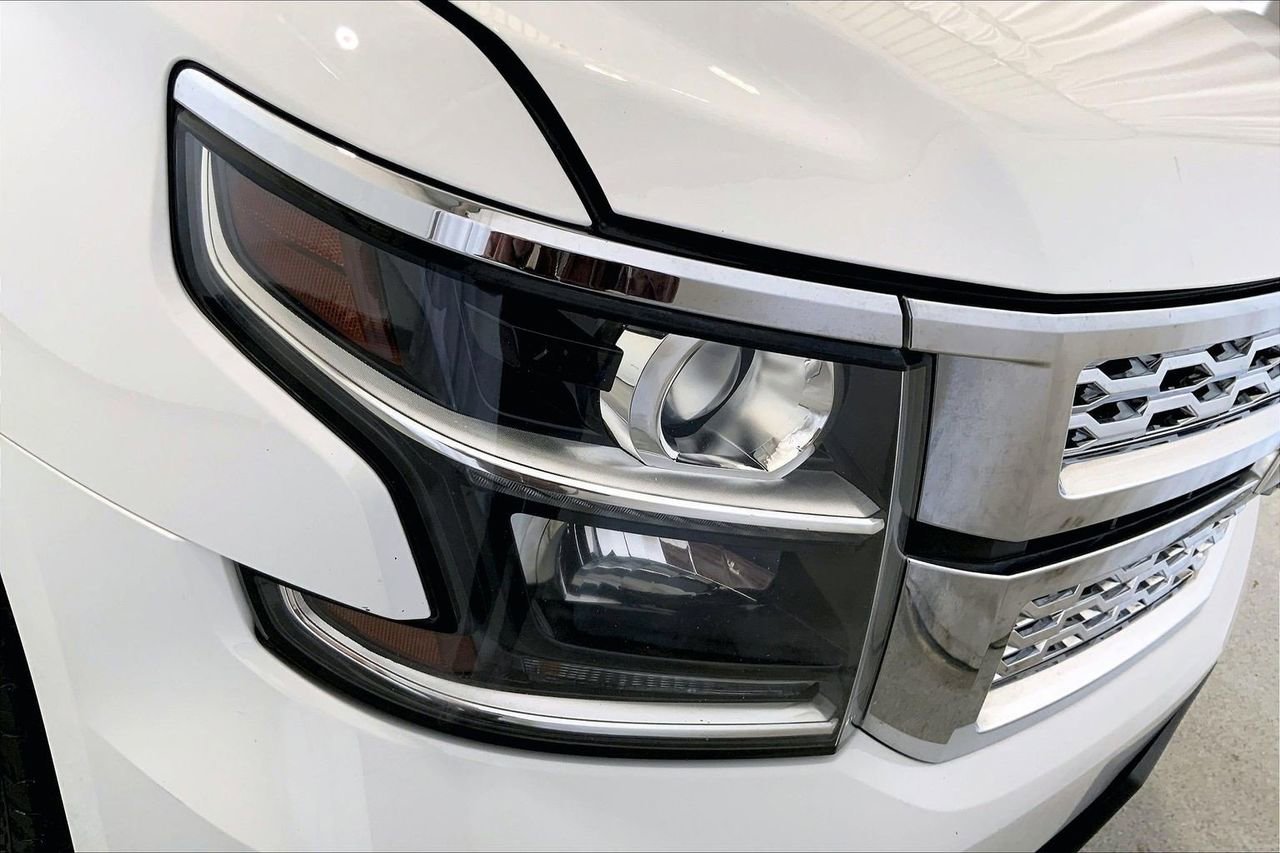 Used 2019 Chevrolet Suburban LS image 26