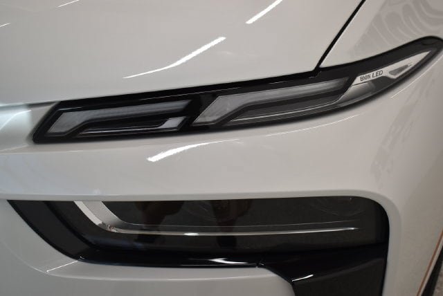 New 2027 BMW X7 M60i AWD/4WD image 15