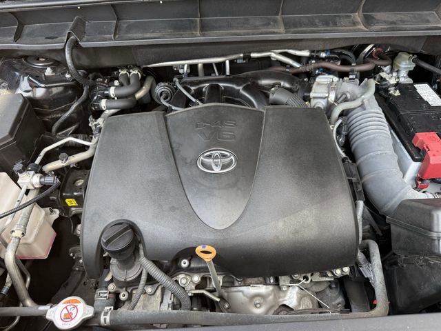 Used 2022 Toyota Highlander XLE image 36