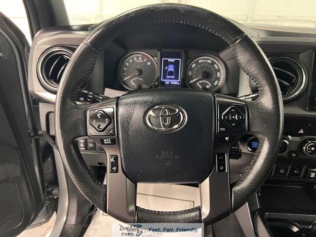 Used 2019 Toyota Tacoma TRD Sport w/ Technology Package AWD/4WD image 35