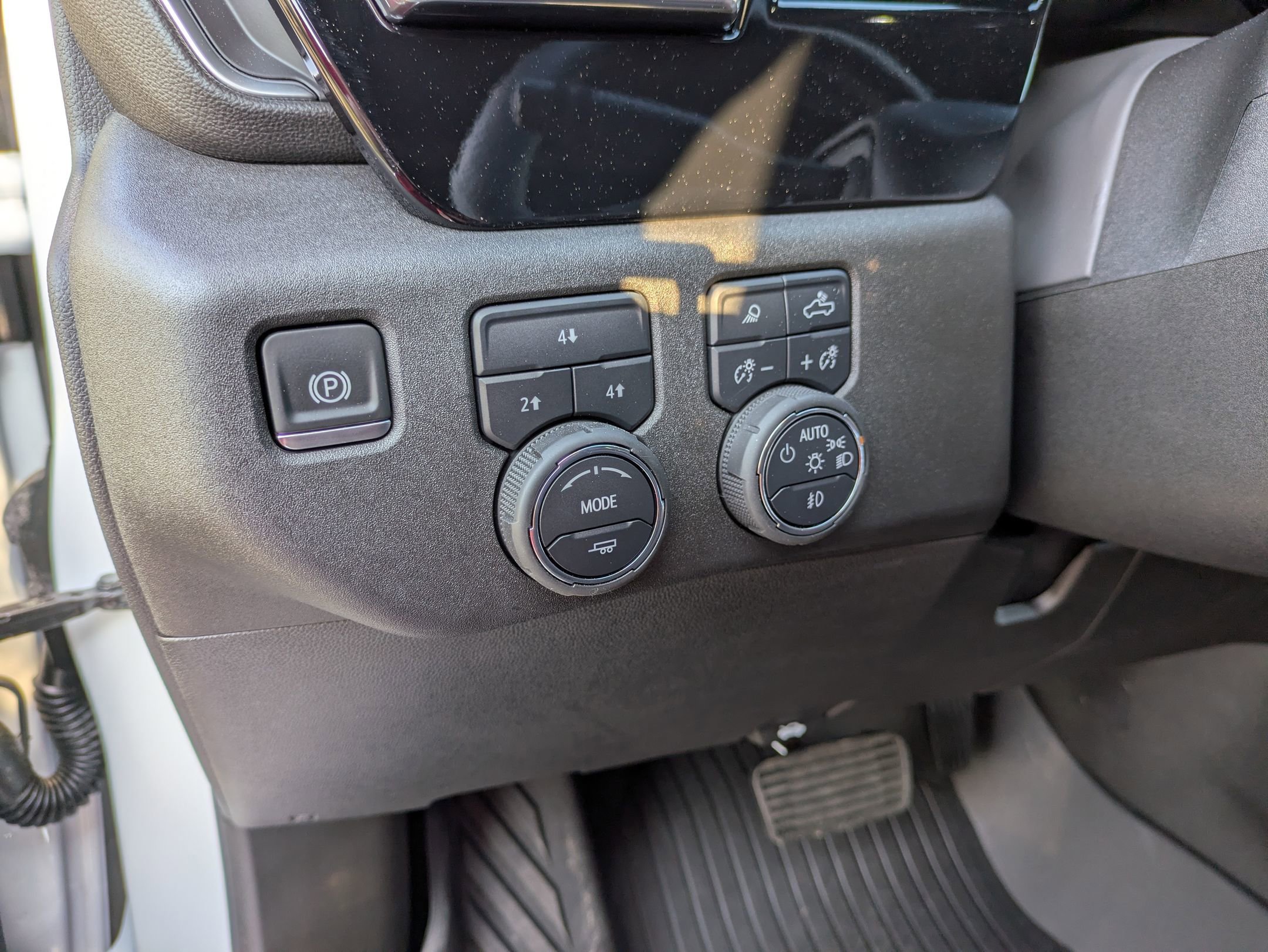 Used 2025 Chevrolet Silverado 2500 LT w/ All Star Edition image 17