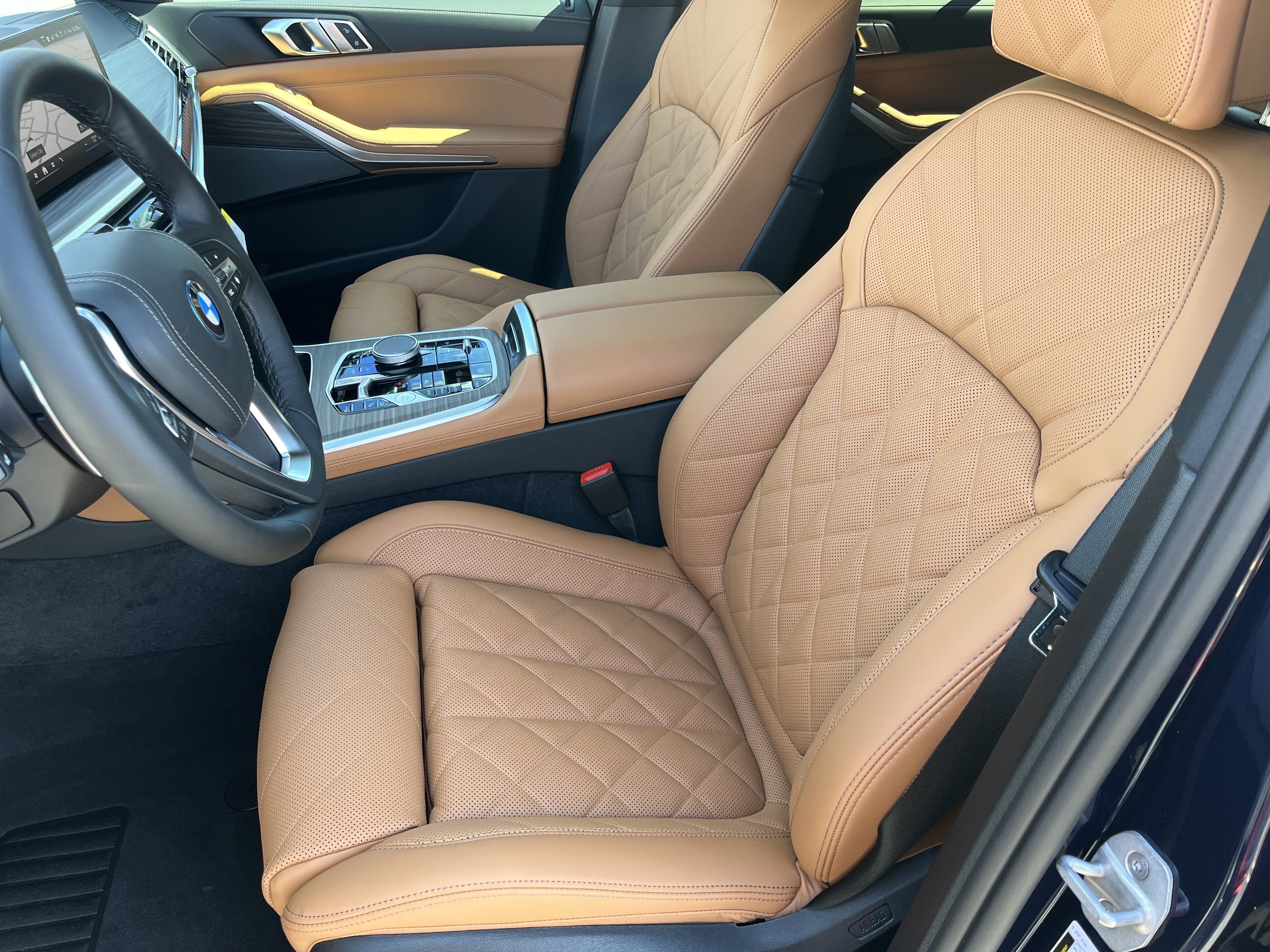 New 2026 BMW X5 xDrive50e w/ Premium Package AWD/4WD image 17