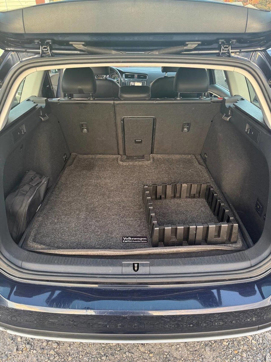 Used 2017 Volkswagen Golf Alltrack SE image 12