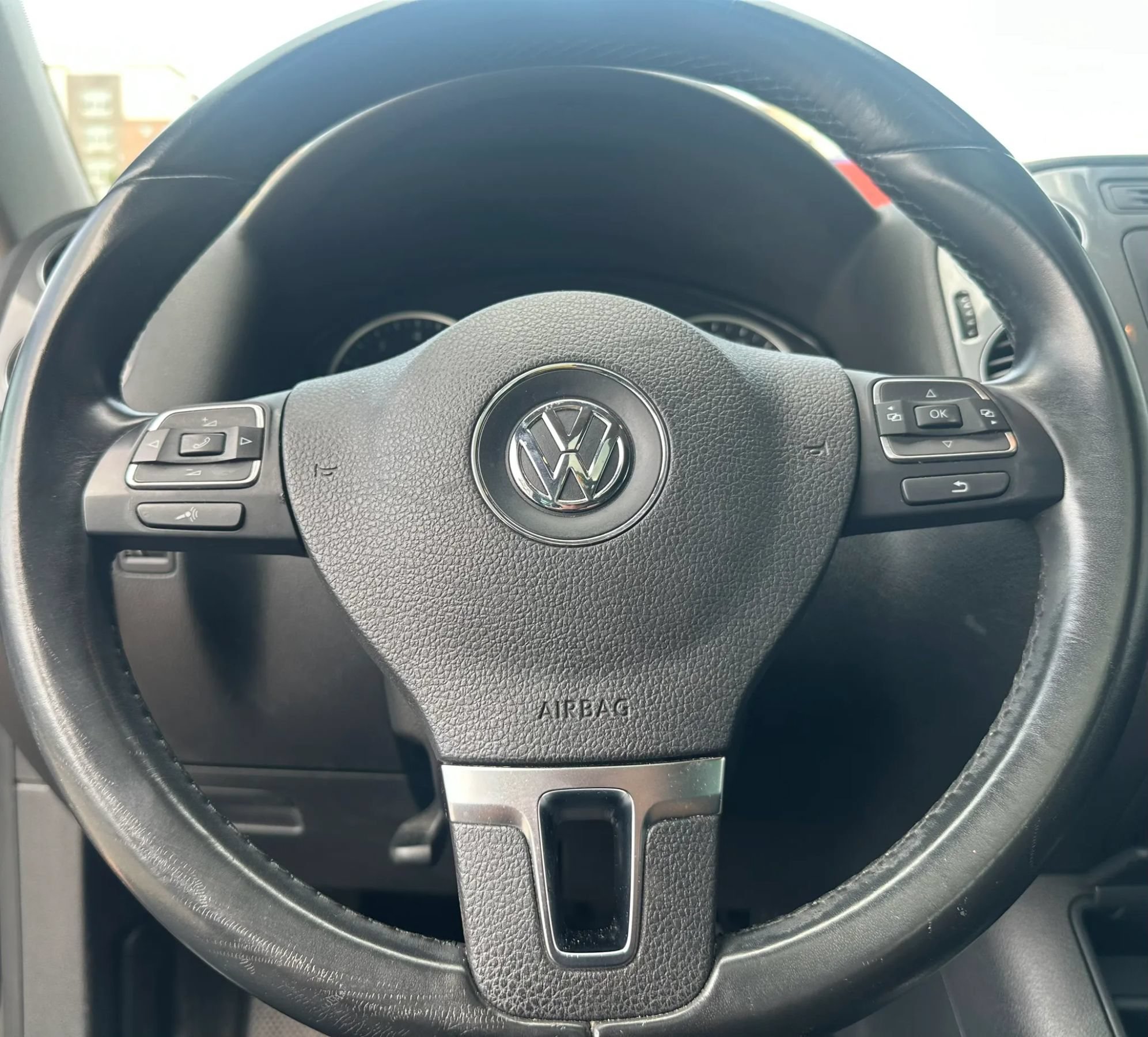 Used 2012 Volkswagen Tiguan SE AWD/4WD image 17
