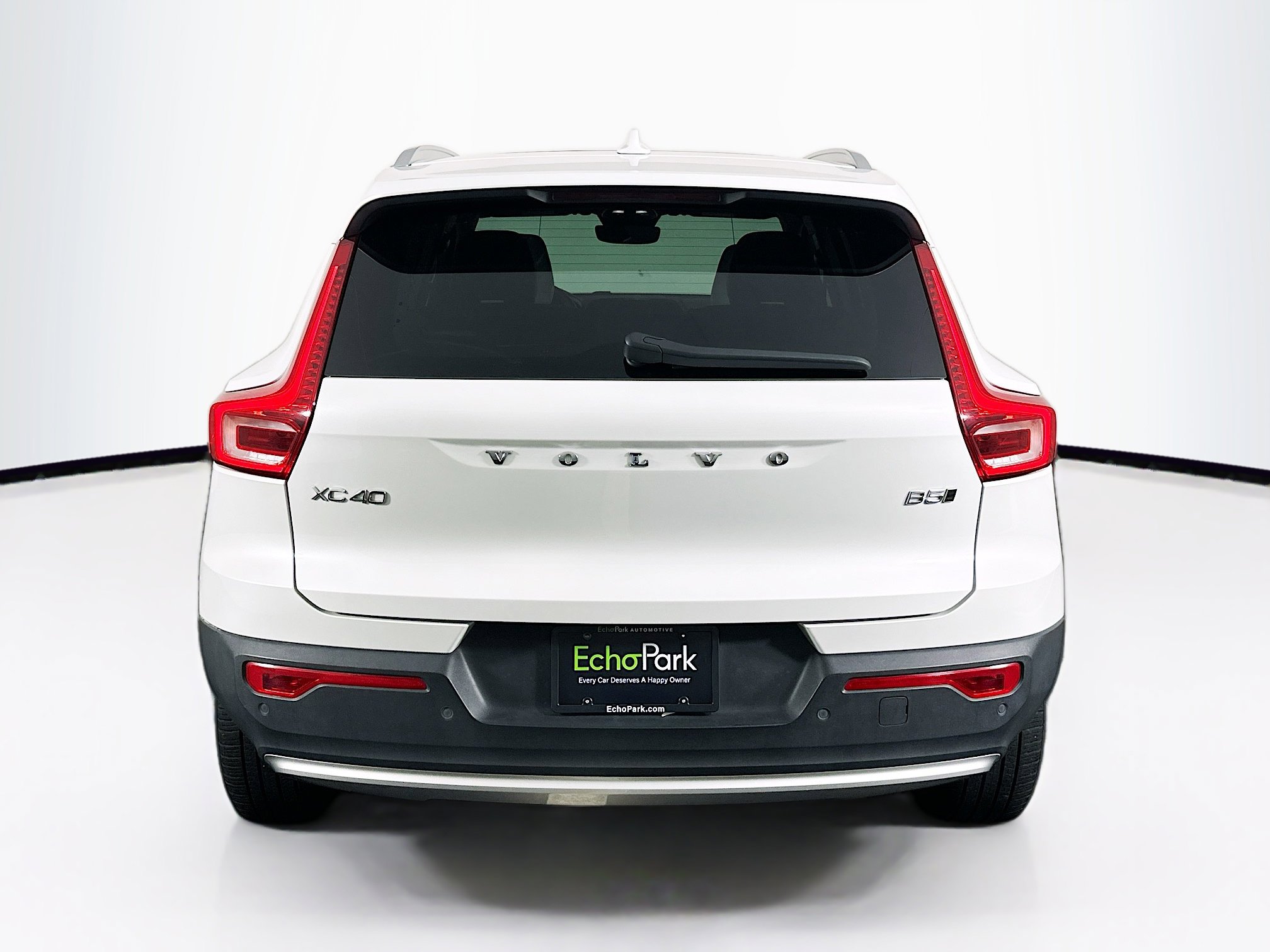 Used 2024 Volvo XC40 B5 Plus w/ Climate Package AWD/4WD image 7
