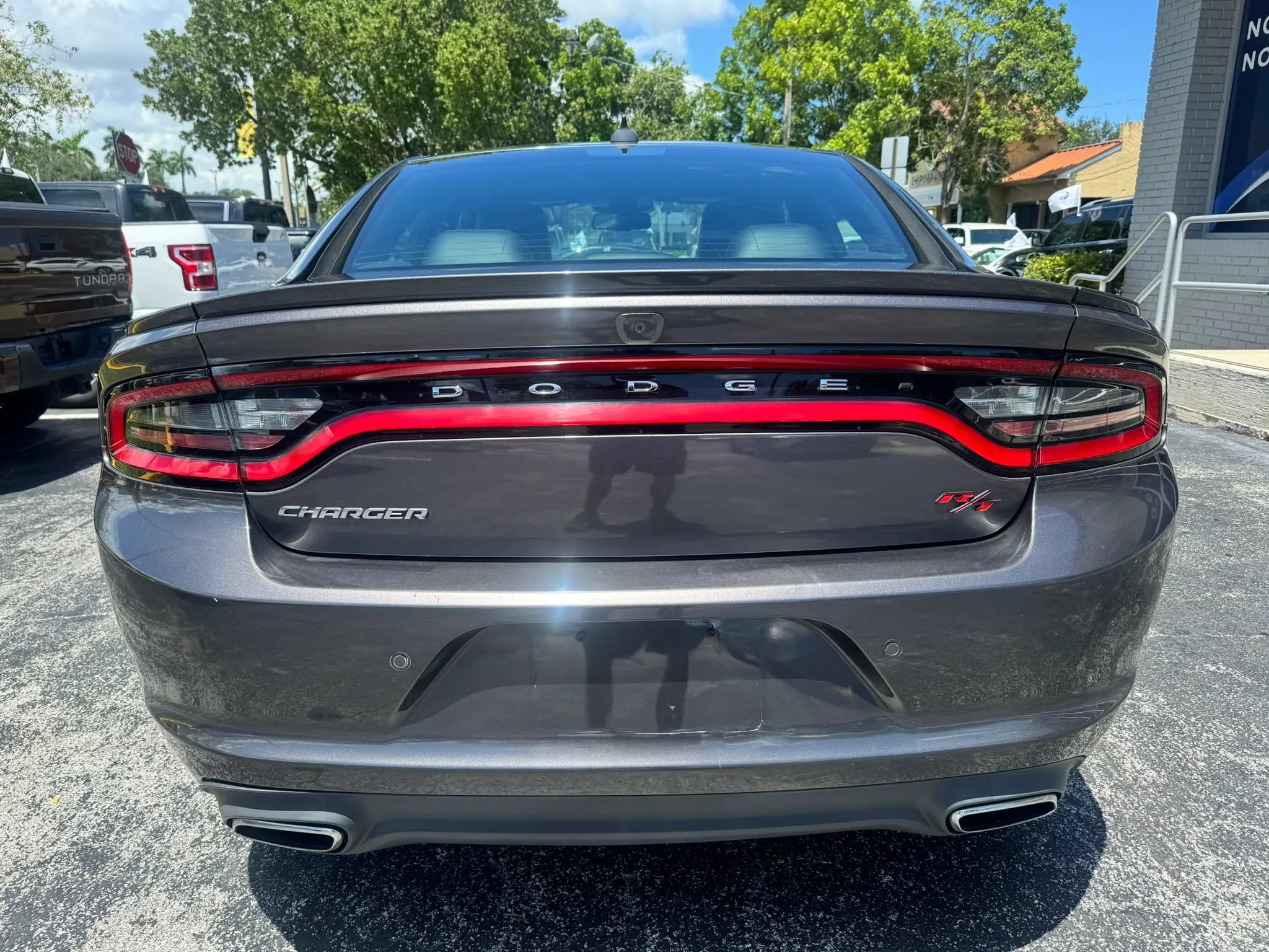 Used 2015 Dodge Charger R/T RWD image 7