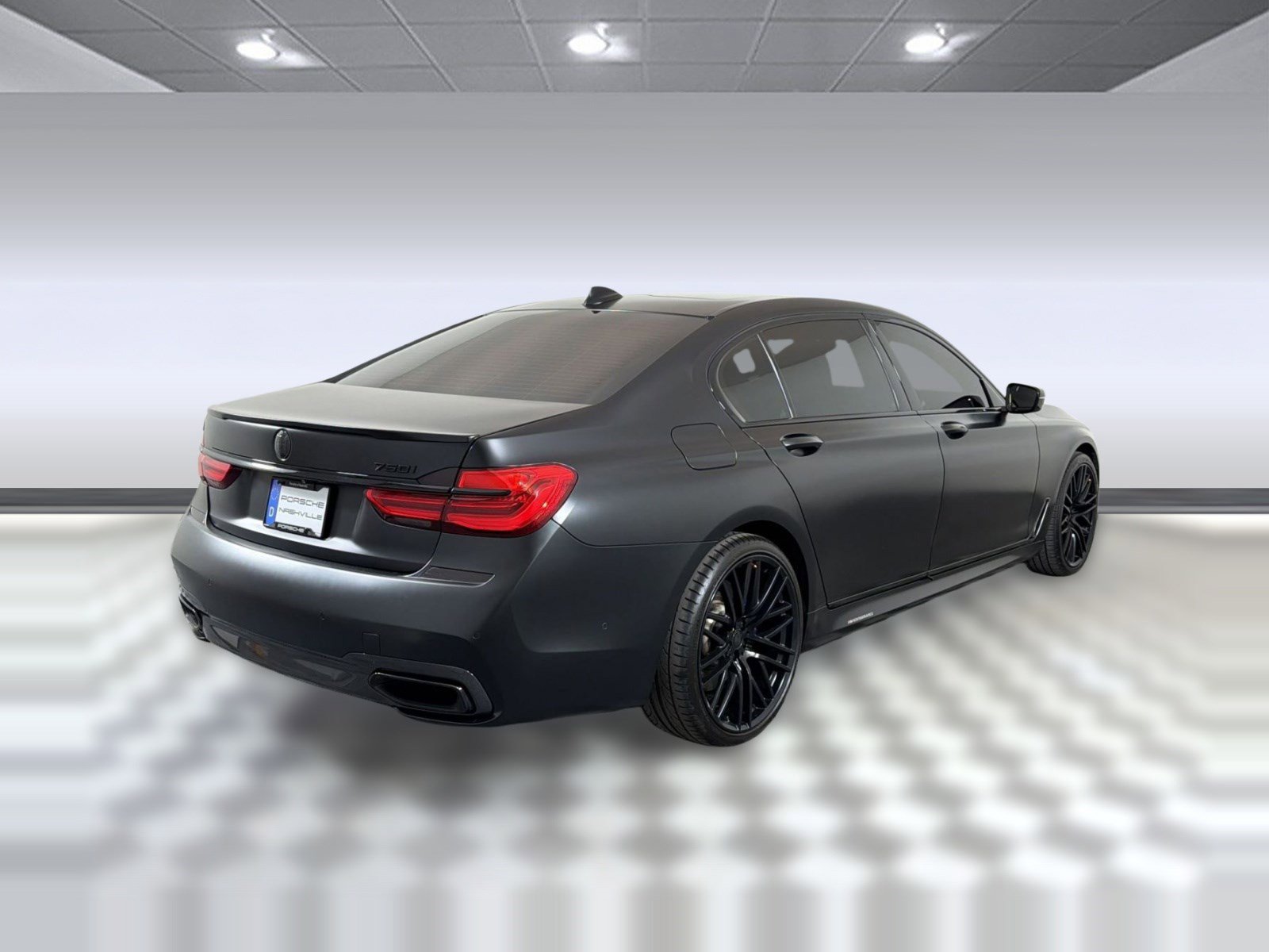 Used 2017 BMW 750i RWD image 9