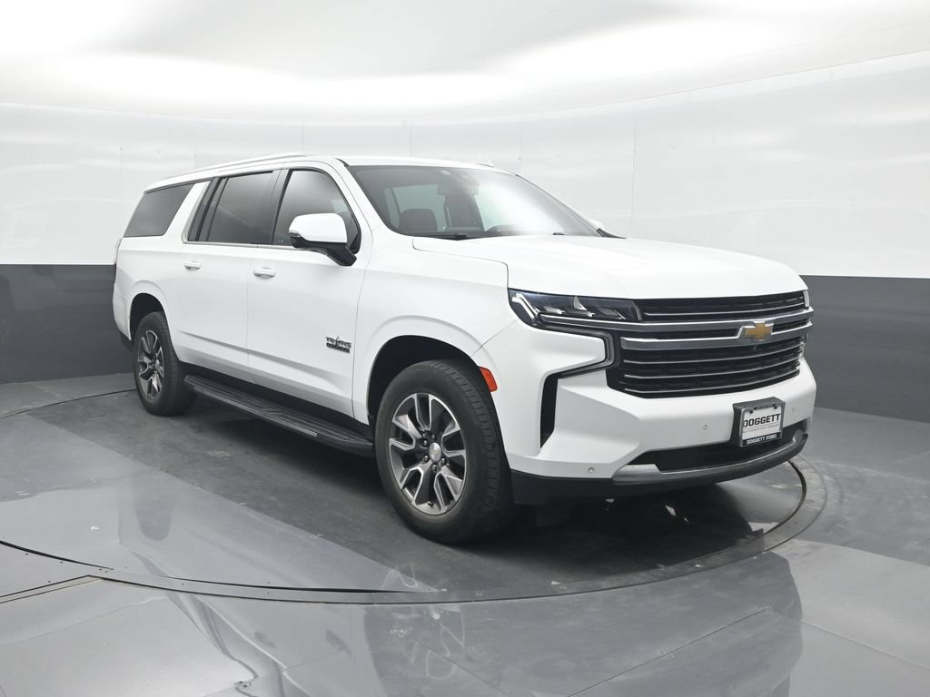 Used 2022 Chevrolet Suburban LT w/ Luxury Package RWD image 8