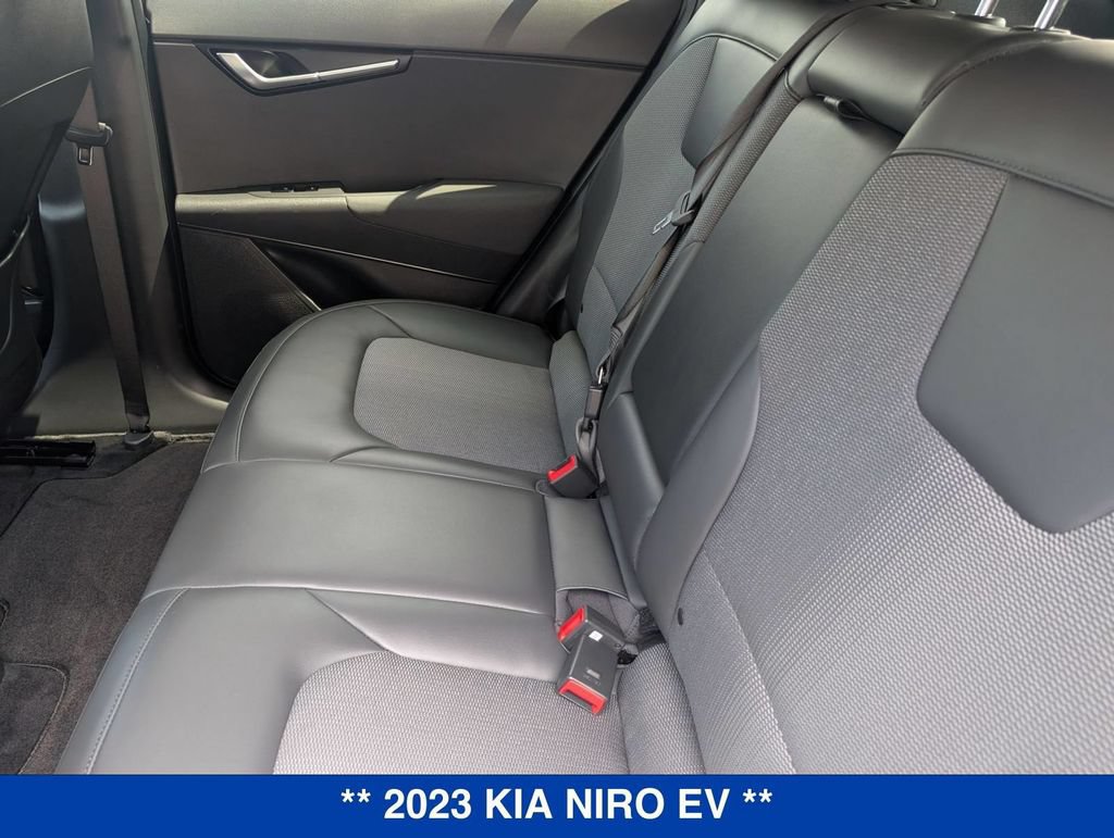 Used 2023 Kia Niro Wind w/ Wind Preserve Package FWD image 16