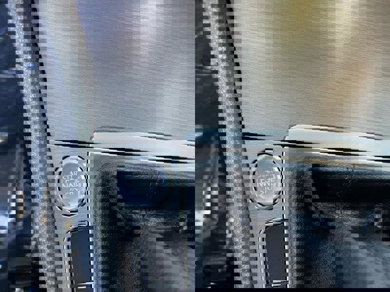 Used 2017 Volkswagen Golf Wolfsburg Edition image 22