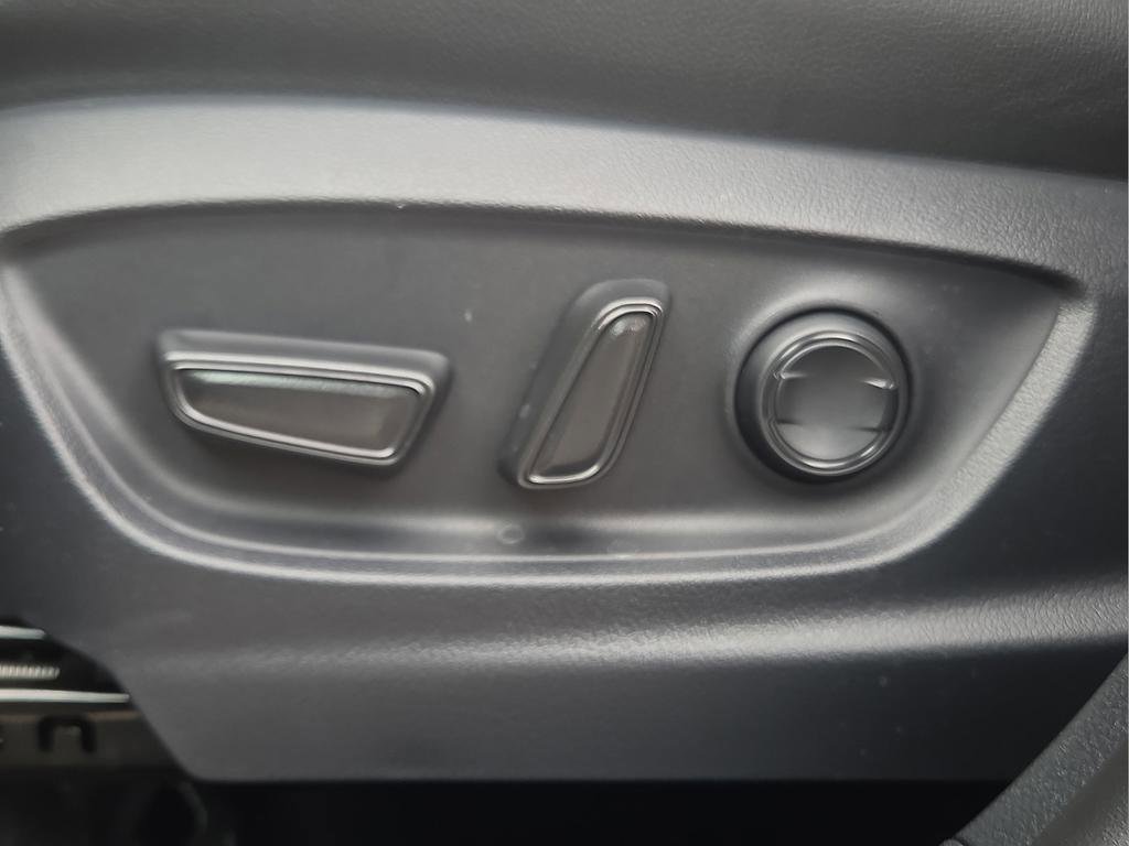 New 2026 Toyota Corolla Cross XLE image 19