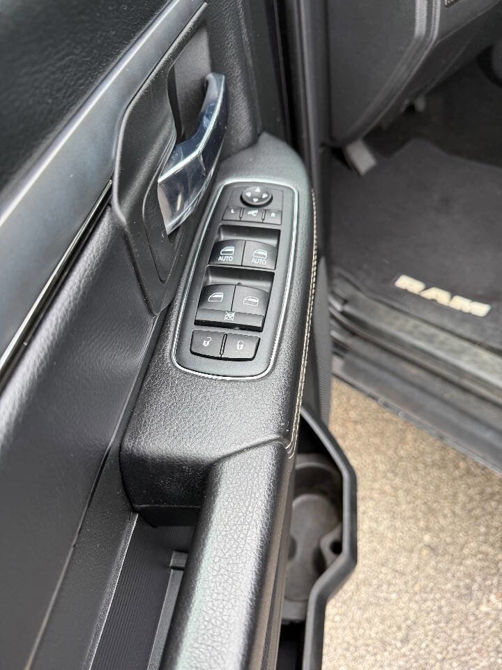 Used 2018 RAM 1500 Sport w/ Quick Order Package 26Q Night image 14
