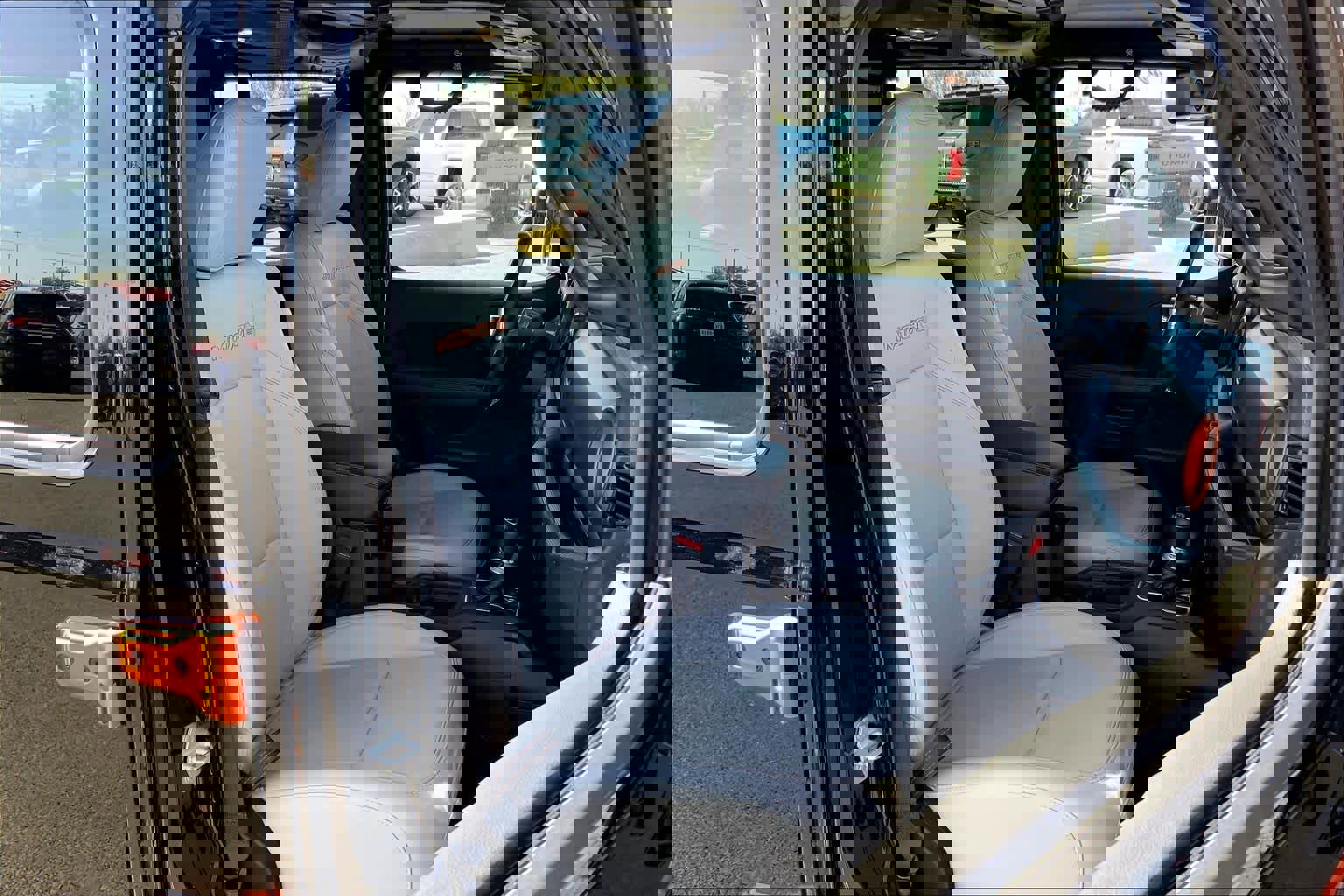 Used 2023 Jeep Gladiator Mojave w/ Trailer Tow Package image 9