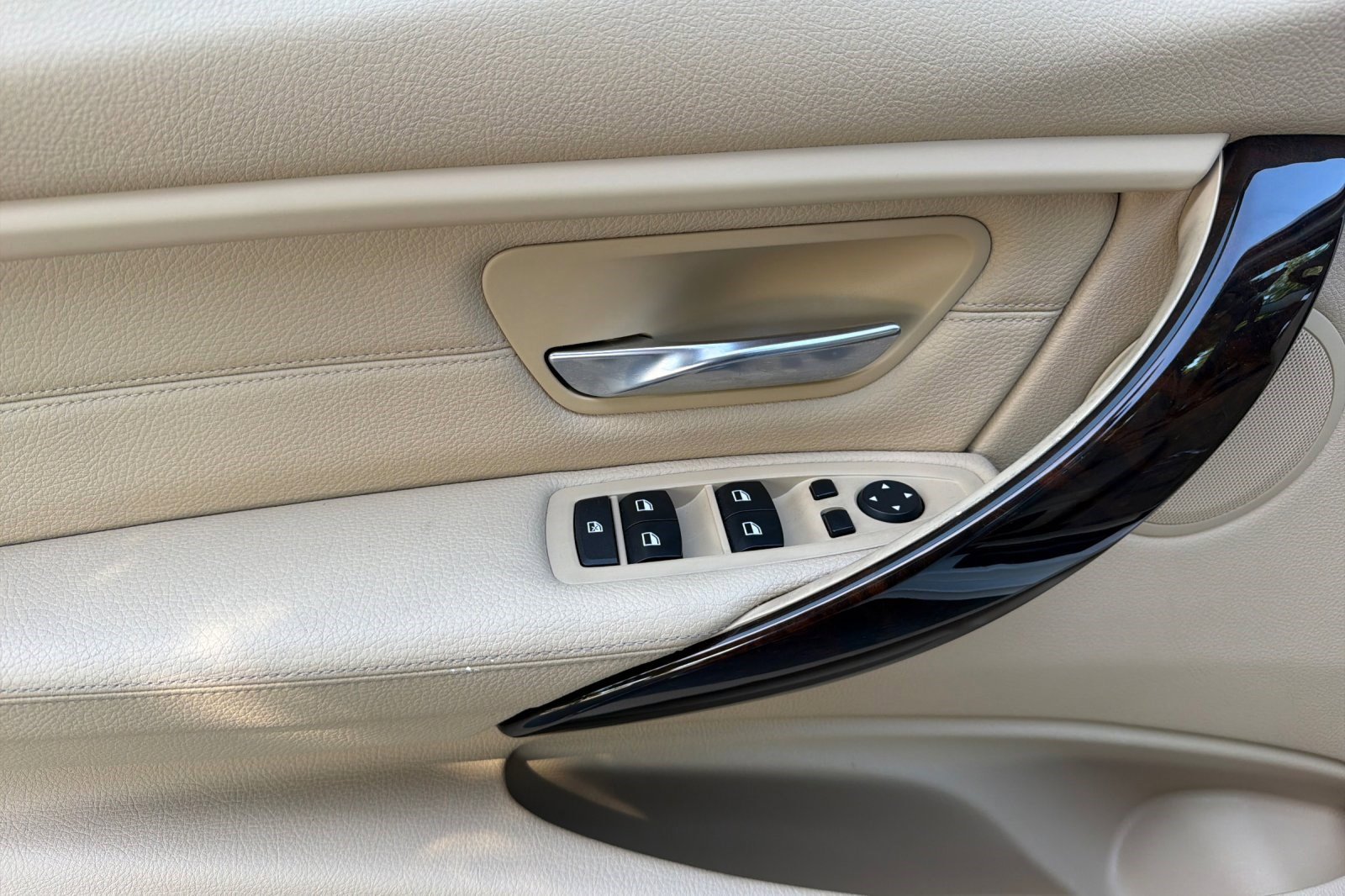 Used 2014 BMW 328i Sedan RWD image 12