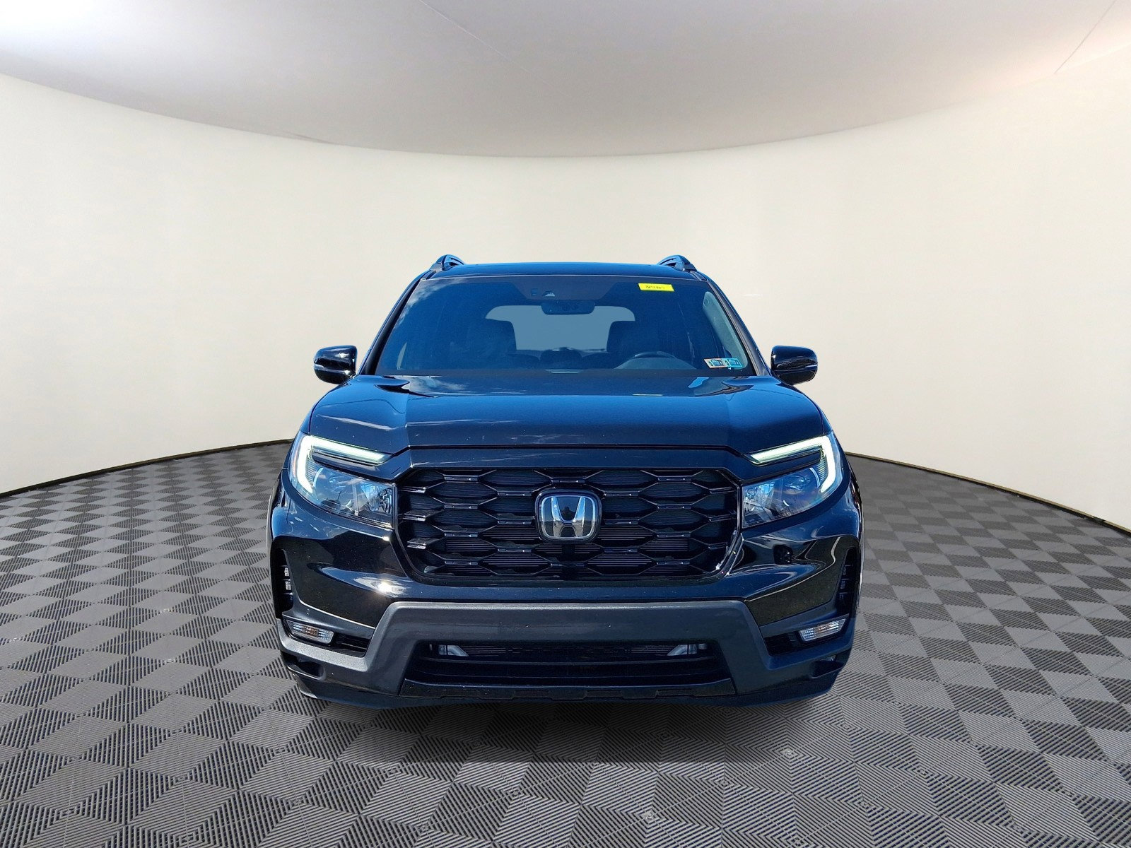 Used 2023 Honda Passport Elite image 2