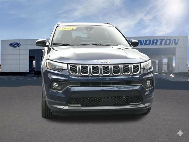 Used 2024 Jeep Compass Latitude AWD/4WD image 19