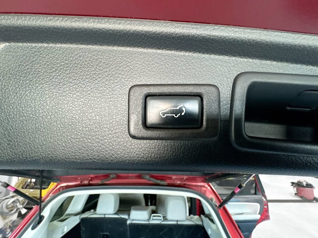 Used 2016 Subaru Forester 2.5i Touring w/ Eyesight & Navigation System AWD/4WD image 36