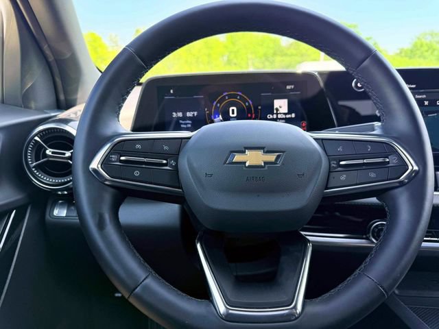 Used 2026 Chevrolet Equinox LT FWD image 18