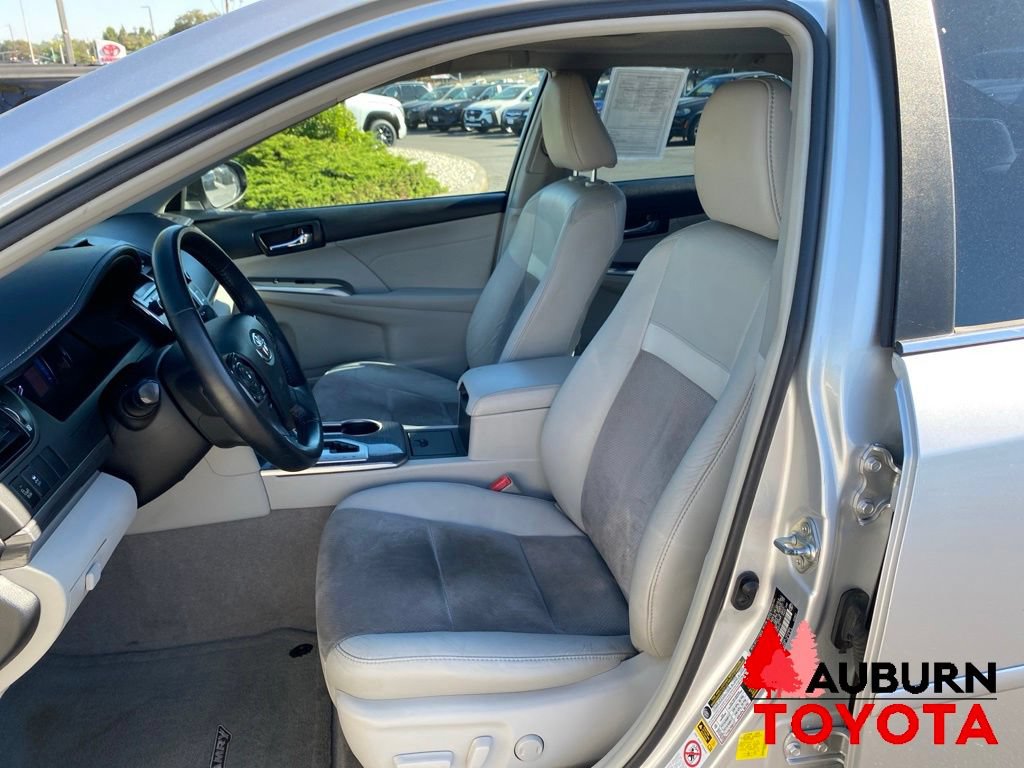 Used 2013 Toyota Camry XLE w/ Leather Pkg FWD image 29