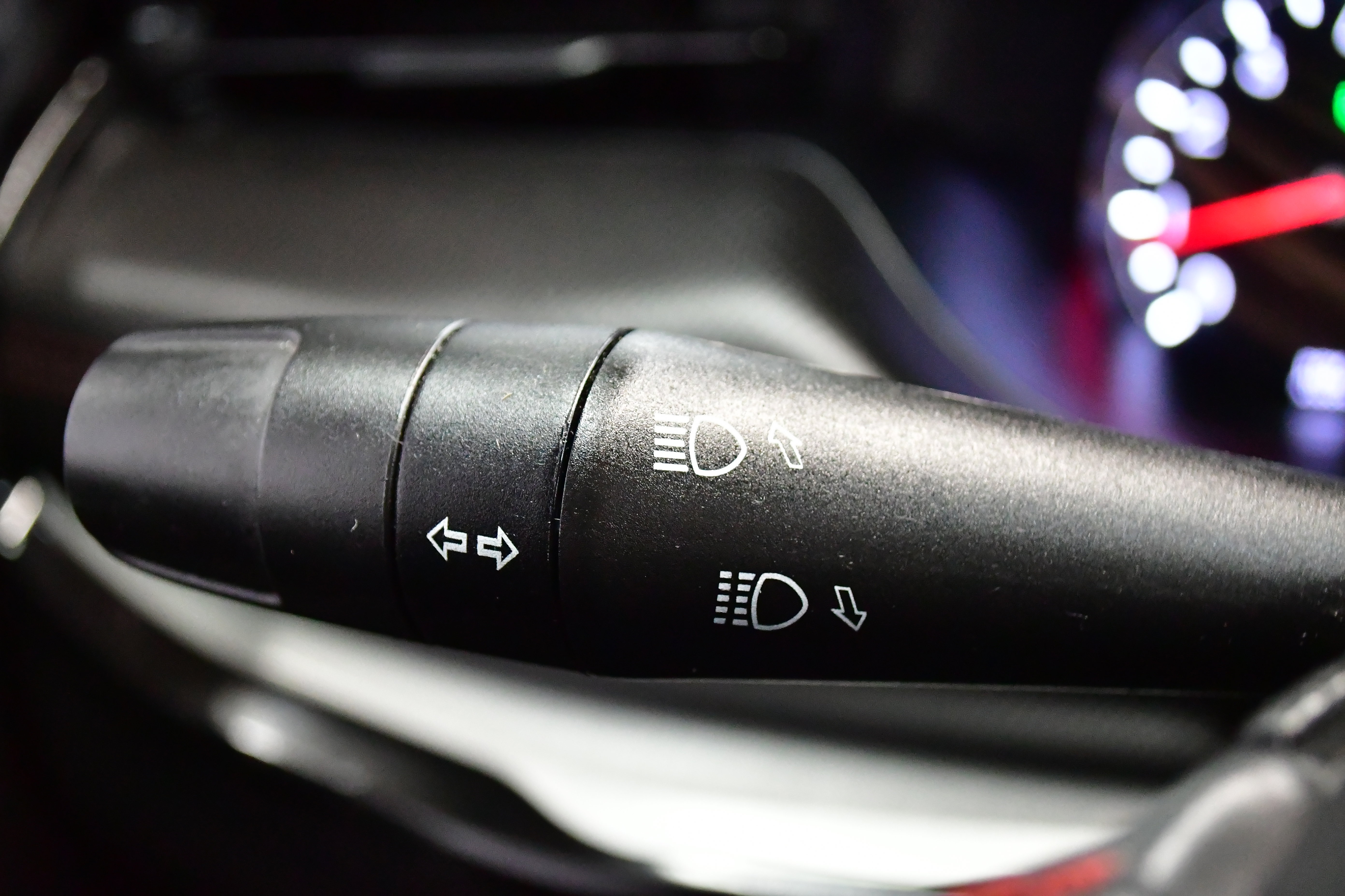 Used 2025 Jeep Compass Trailhawk image 20