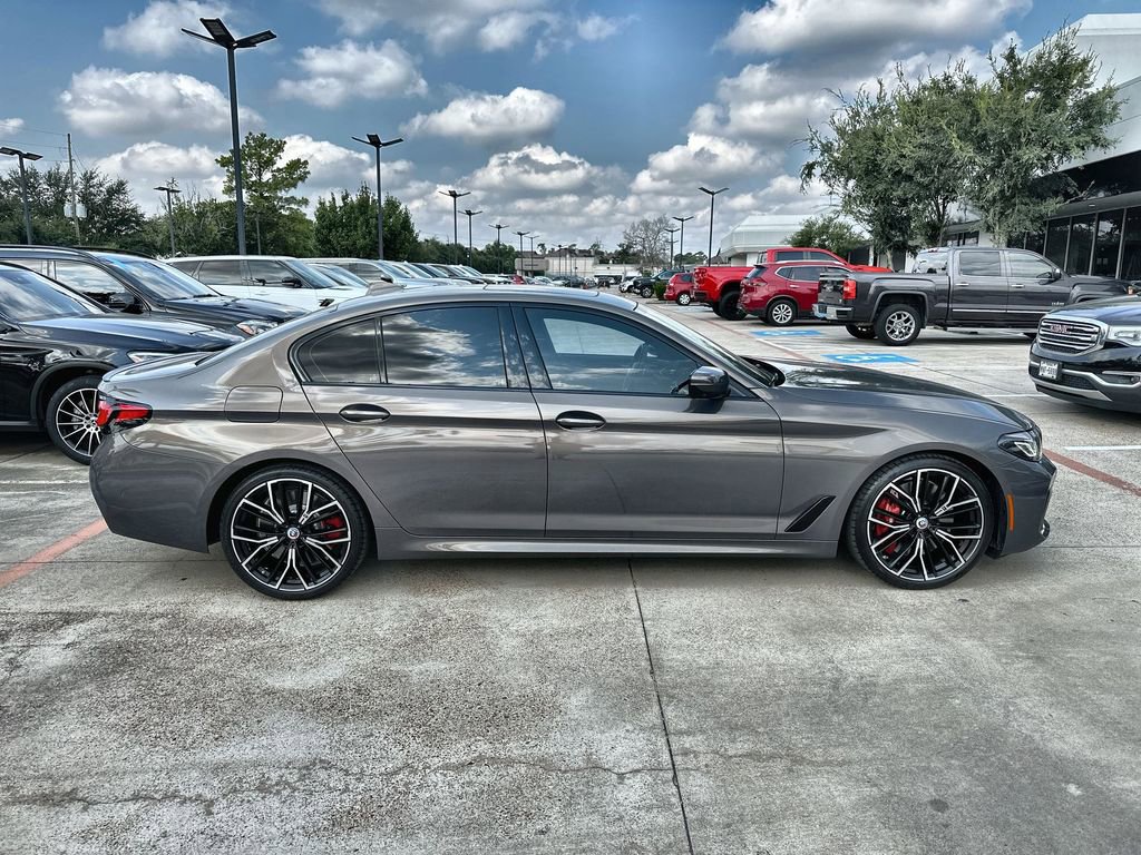 Used 2023 BMW M550i xDrive w/ Executive Package image 10