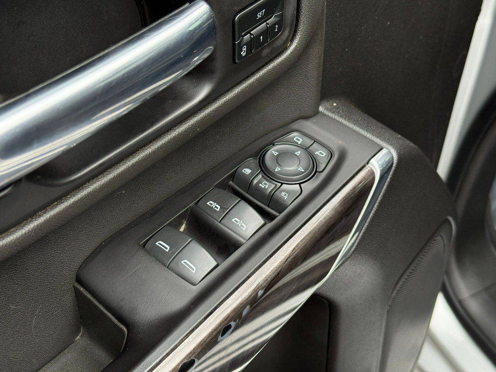 Used 2022 Chevrolet Silverado 2500 LTZ w/ LTZ Convenience Package image 25