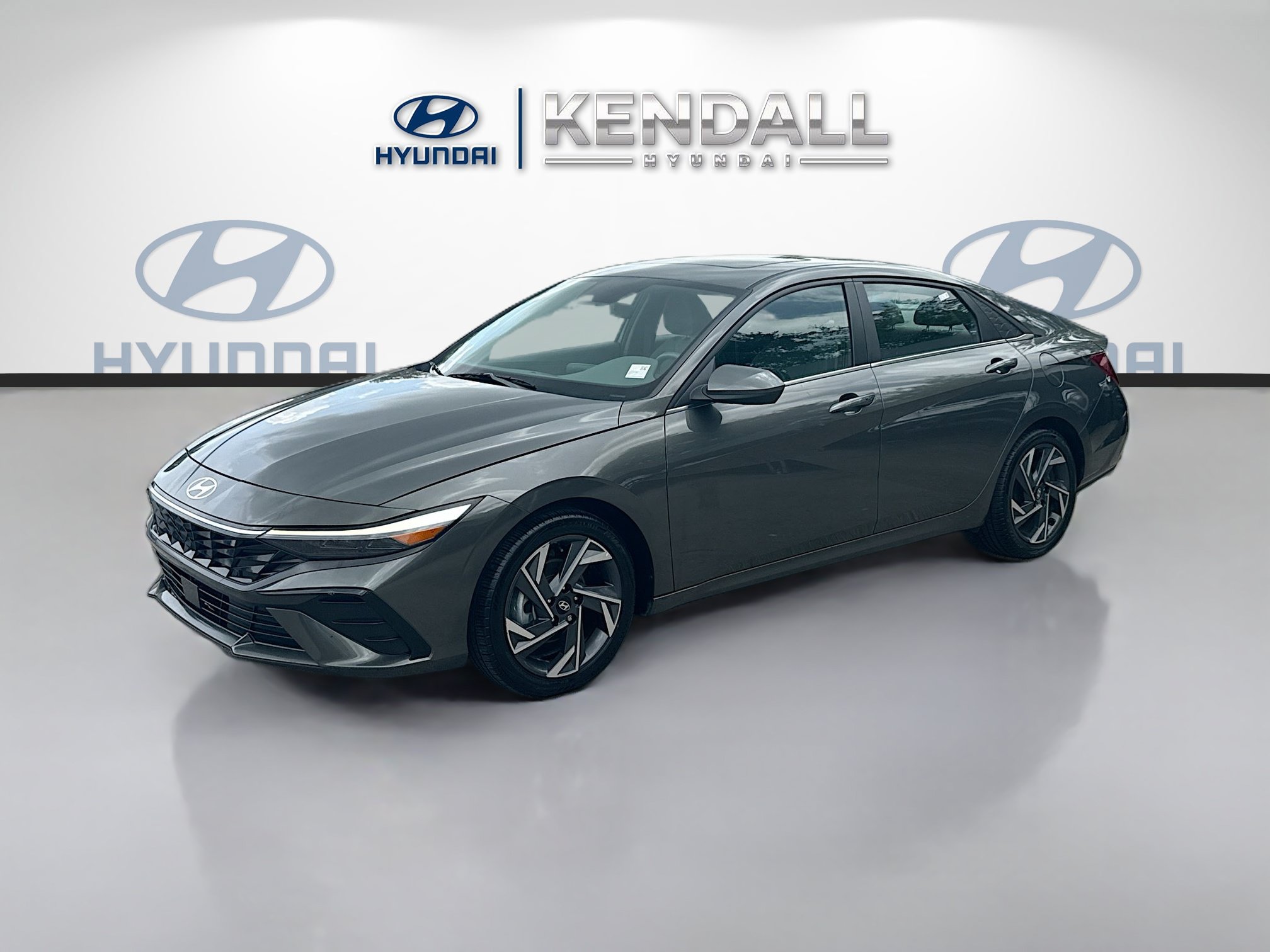 Used 2024 Hyundai Elantra SEL w/ Convenience Package FWD image 3