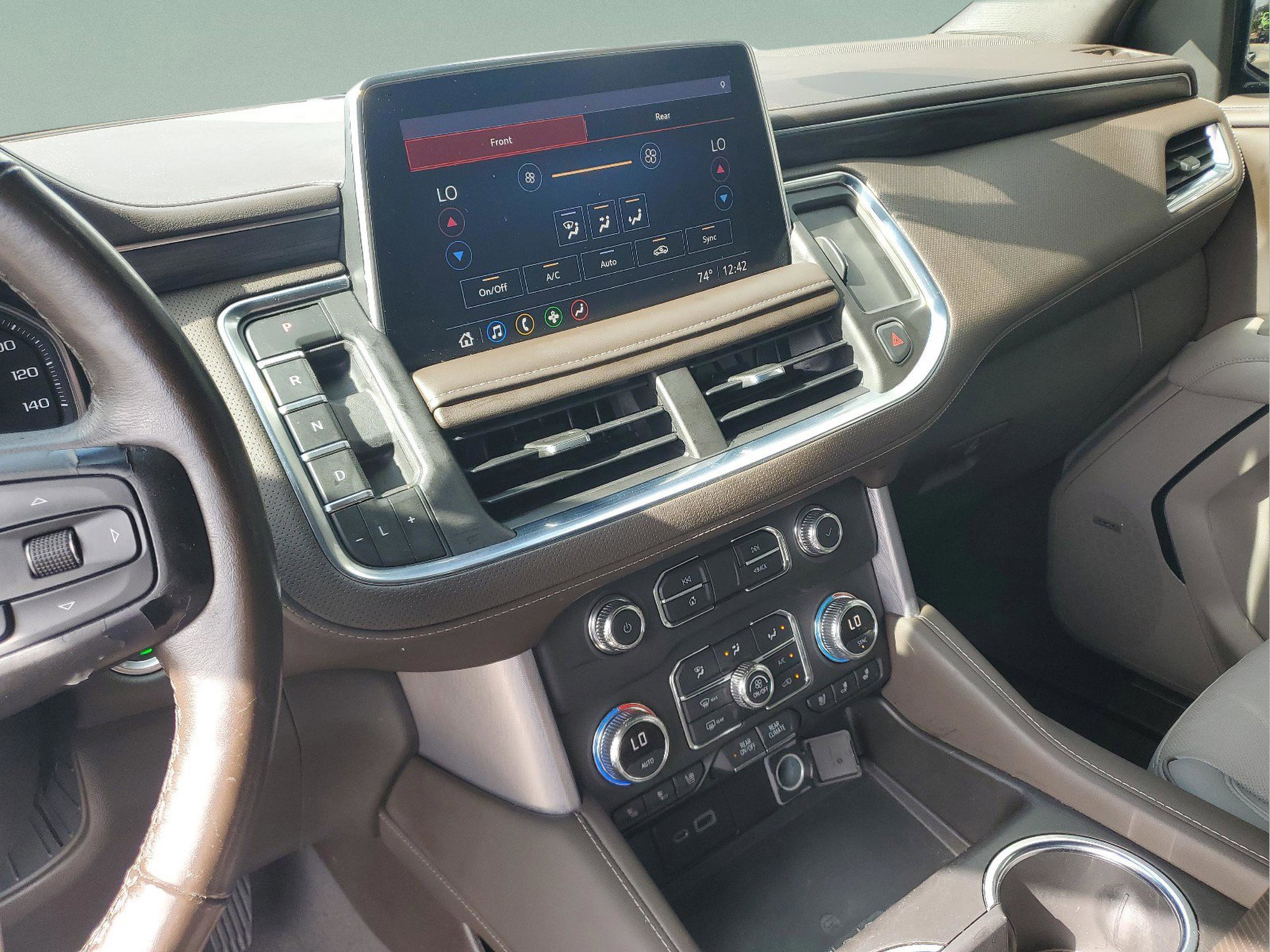 Used 2021 GMC Yukon SLT w/ SLT Premium Package image 27