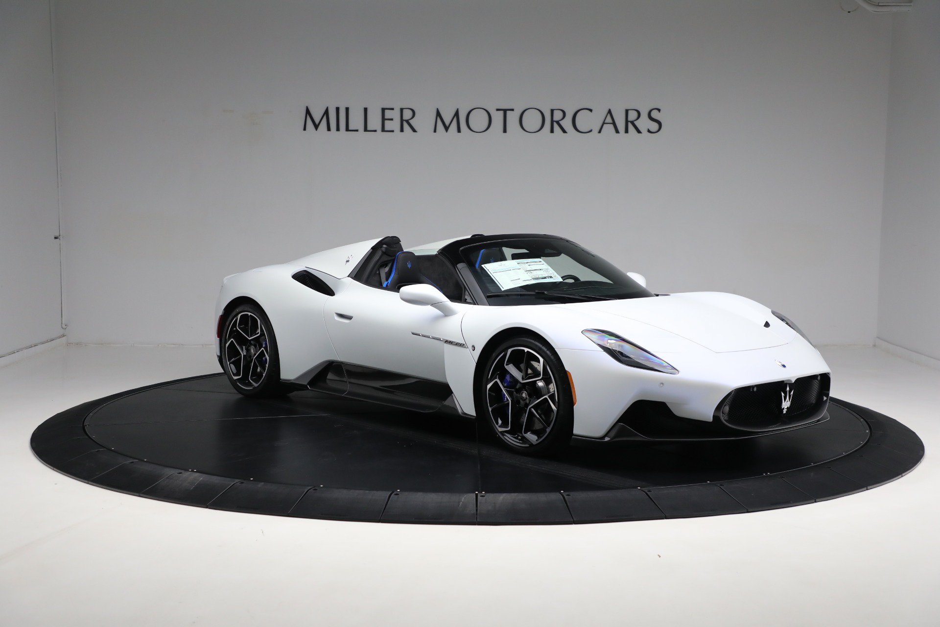 Used 2023 Maserati MC20 Spyder RWD image 16