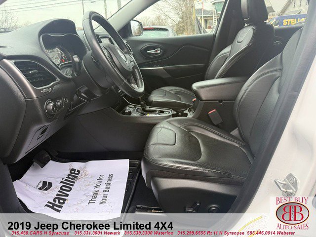 Used 2019 Jeep Cherokee Limited image 10