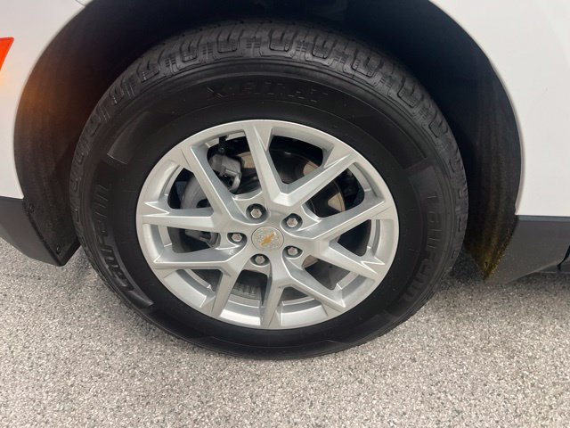 Used 2024 Chevrolet Equinox LT AWD/4WD image 9