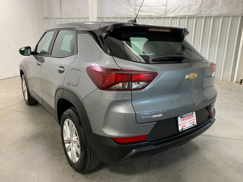 Used 2023 Chevrolet TrailBlazer LS image 5