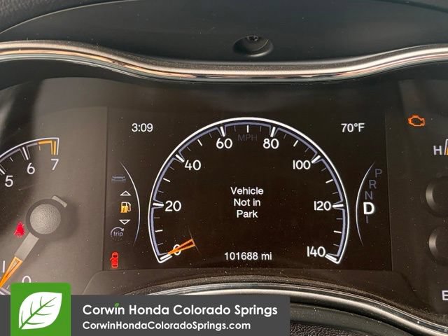 Used 2020 Jeep Grand Cherokee Altitude AWD/4WD image 30