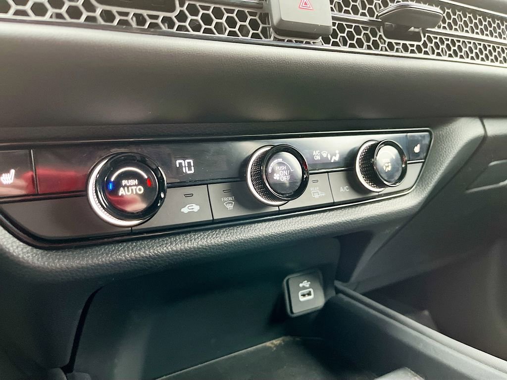 Used 2025 Honda HR-V Sport image 15