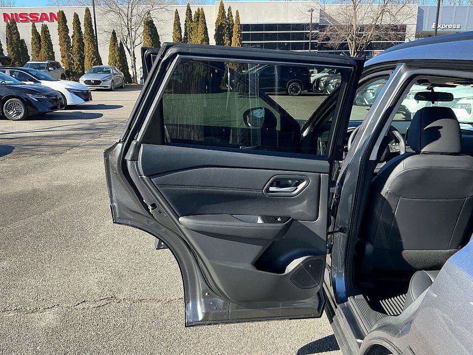 New 2026 Nissan Rogue Dark Armor image 16