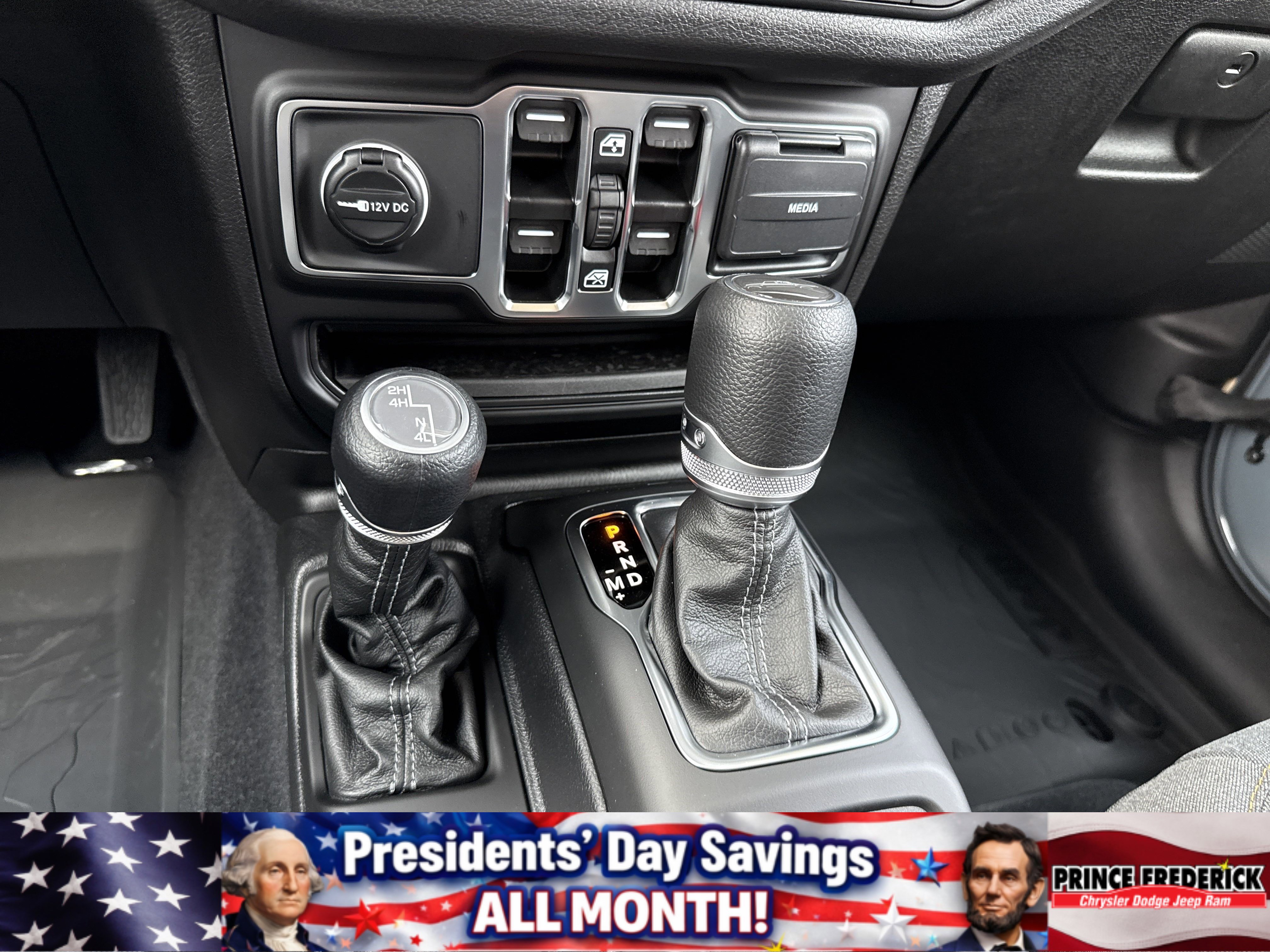 New 2025 Jeep Gladiator Sport image 19