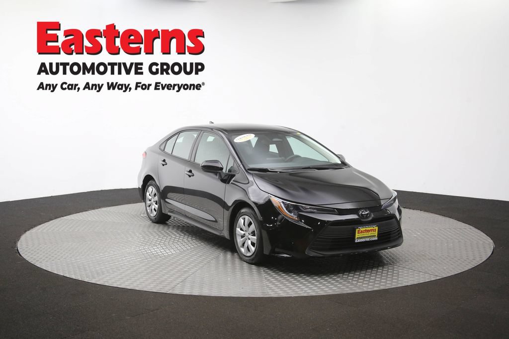 Used 2025 Toyota Corolla LE FWD image 50