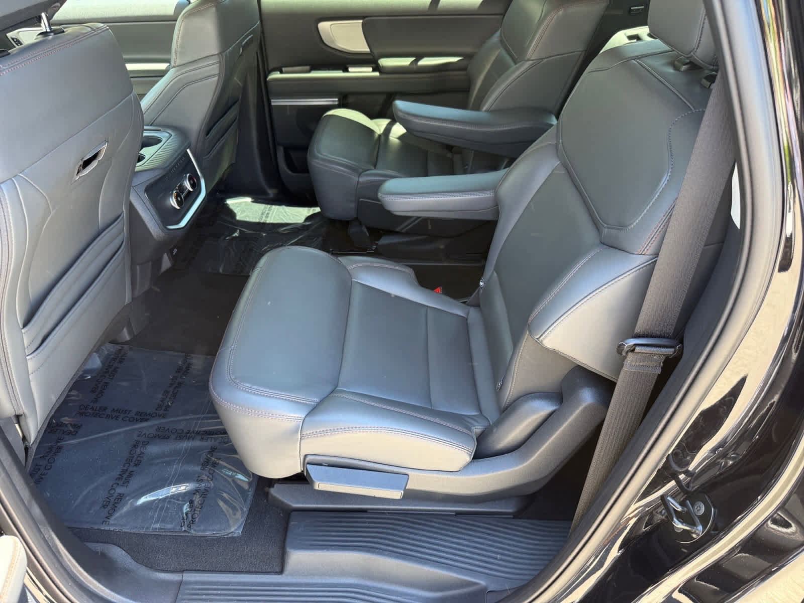 Used 2025 Ford Expedition Max Active AWD/4WD image 11