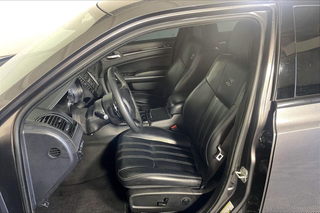 Used 2023 Chrysler 300 S RWD image 32