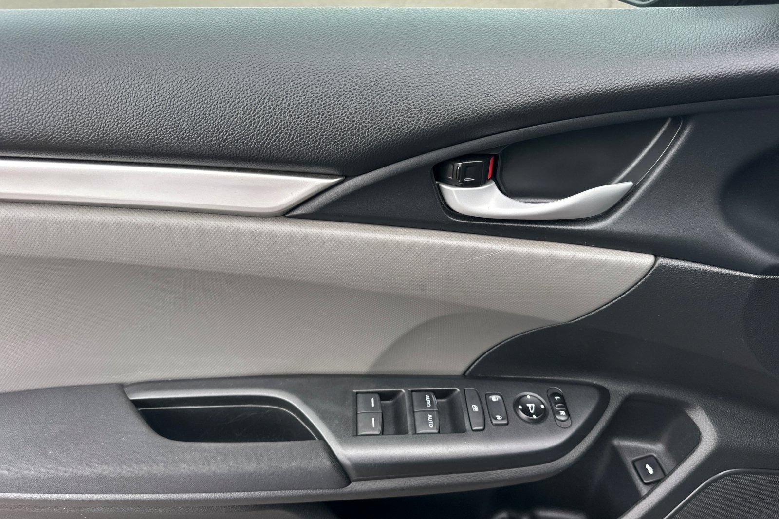 Used 2018 Honda Civic LX image 11