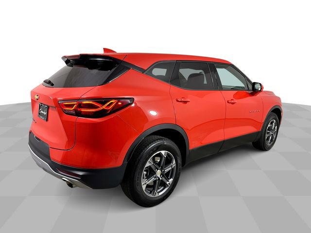 Used 2025 Chevrolet Blazer LT AWD/4WD image 8