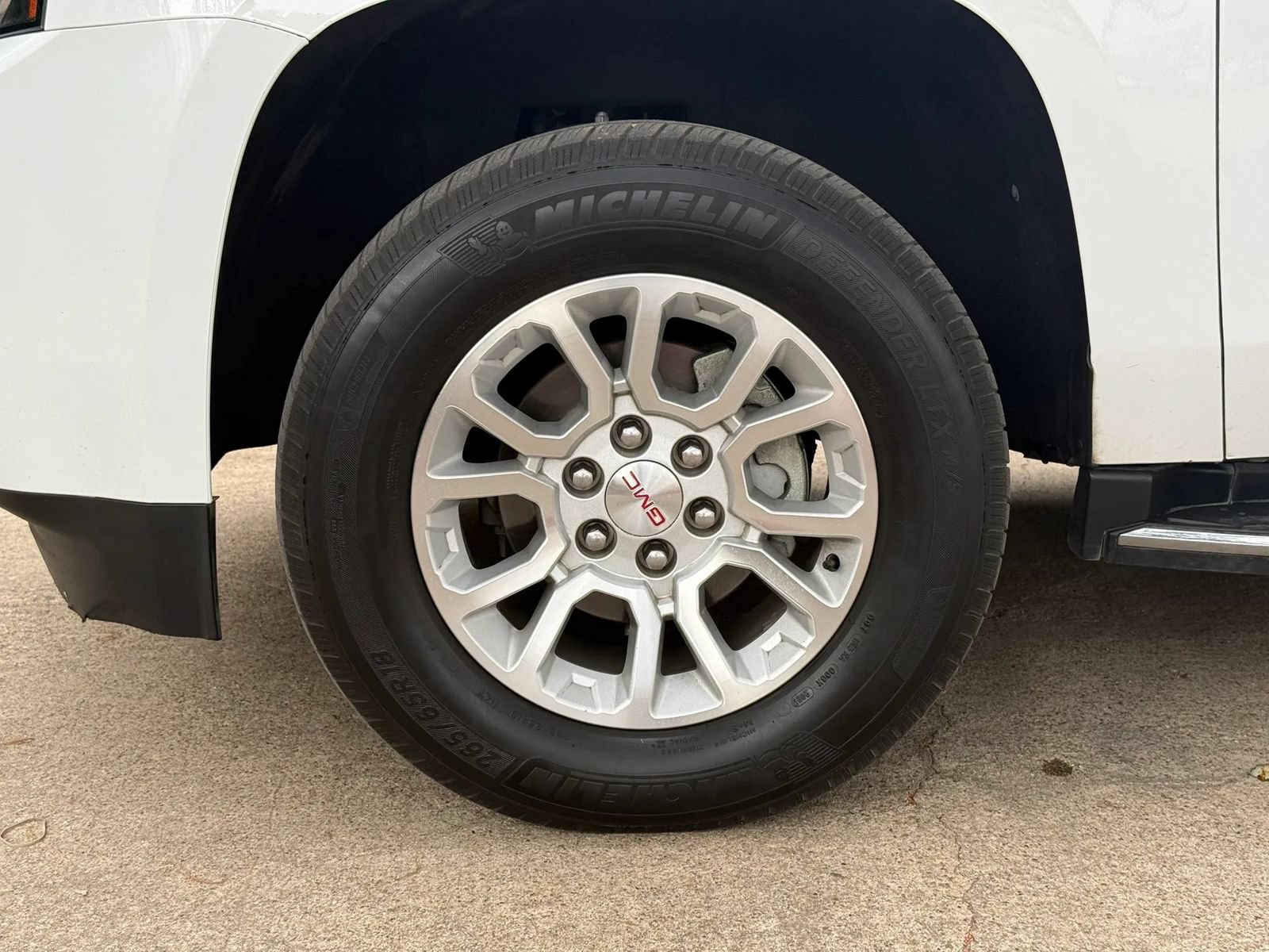 Used 2019 GMC Yukon XL SLT w/ Open Road Package RWD image 14