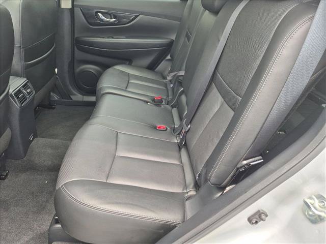 Used 2020 Nissan Rogue SL w/ Premium Package FWD image 19